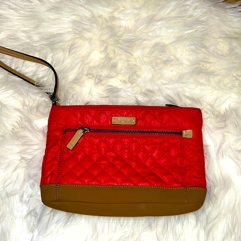 Tumi wrislet